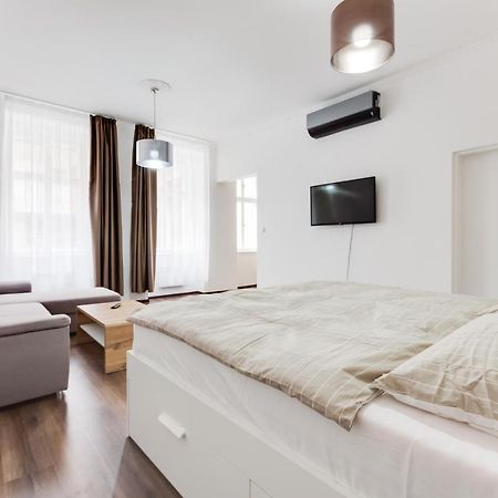 Free Days Luxury Apartment Prag Eksteriør billede