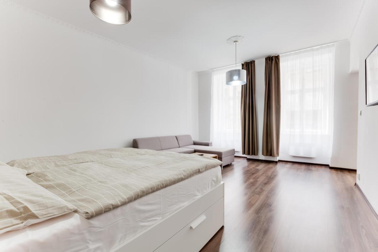 Free Days Luxury Apartment Prag Eksteriør billede